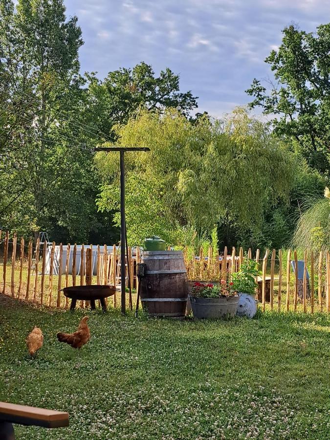 Bed and Breakfast Chez Nous Brigueuil-le-Chantre Exterior foto